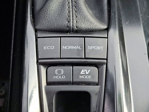 Certified 2025 Toyota Camry SE image 24