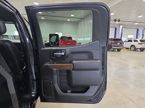 Used 2021 Chevrolet Silverado 1500 High Country w/ Technology Package AWD/4WD image 28