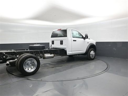 New 2026 RAM 5500 Tradesman w/ Chrome Appearance Group image 4