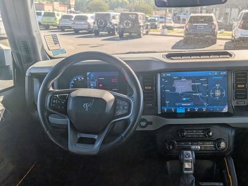 Used 2022 Ford Bronco Badlands w/ Sasquatch Package AWD/4WD image 30