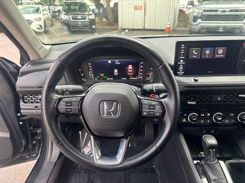 Used 2023 Honda Accord Touring image 16