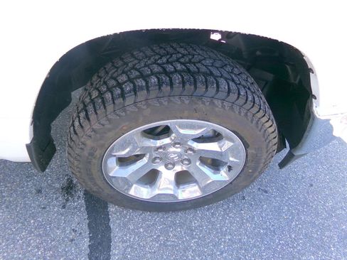 Used 2019 RAM 1500 Big Horn AWD/4WD image 33
