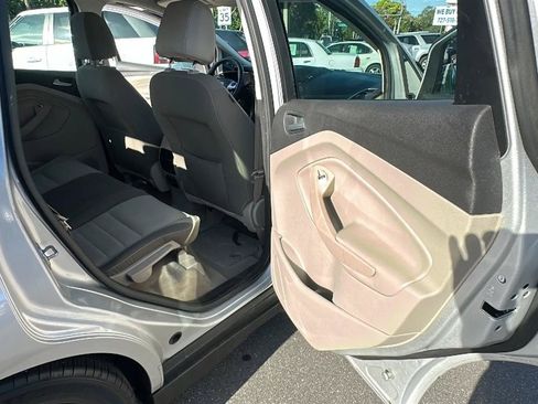 Used 2013 Ford C-MAX SE FWD image 30