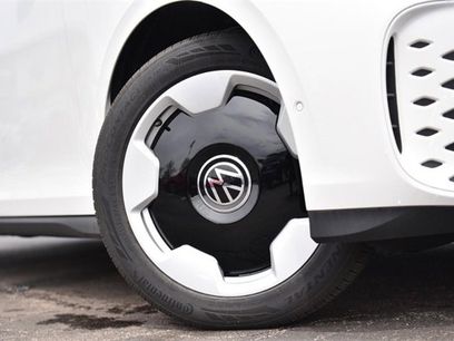 New 2025 Volkswagen ID. Buzz Pro S