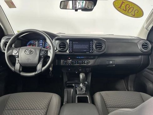 Used 2021 Toyota Tacoma SR AWD/4WD image 11