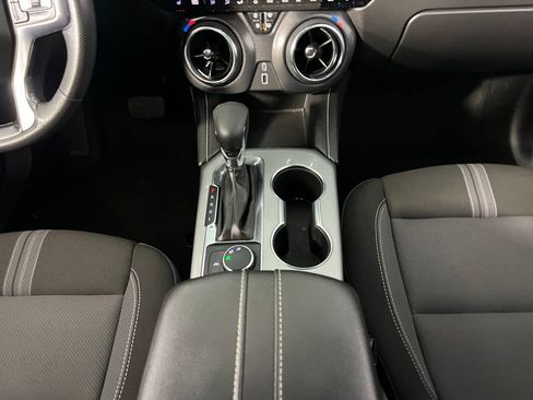 Used 2025 Chevrolet Blazer LT image 17