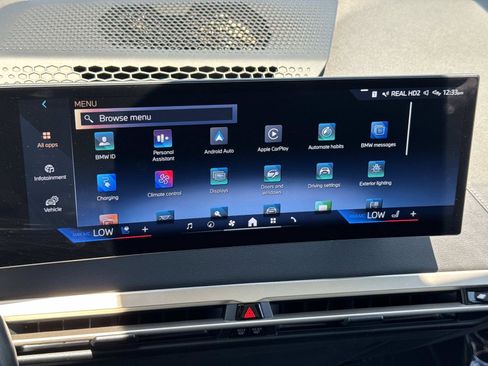 Used 2024 BMW iX xDrive50 w/ Sport Package AWD/4WD image 13