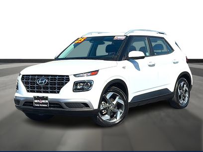 Used 2025 Hyundai Venue SEL
