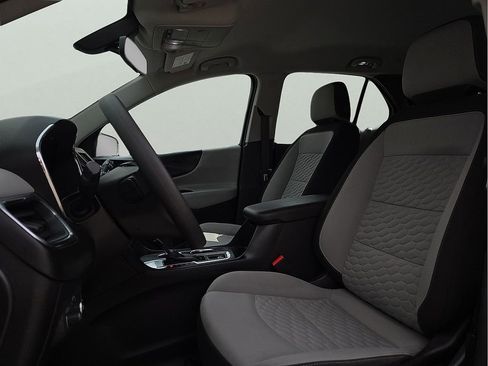 Used 2019 Chevrolet Equinox LS FWD image 13