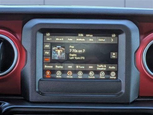 Used 2021 Jeep Wrangler Unlimited Rubicon AWD/4WD image 20