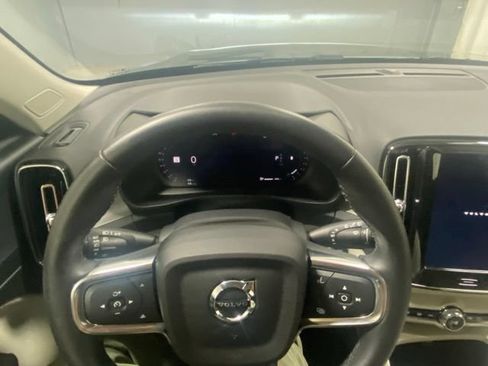 Used 2026 Volvo XC40 B5 Plus AWD/4WD image 15