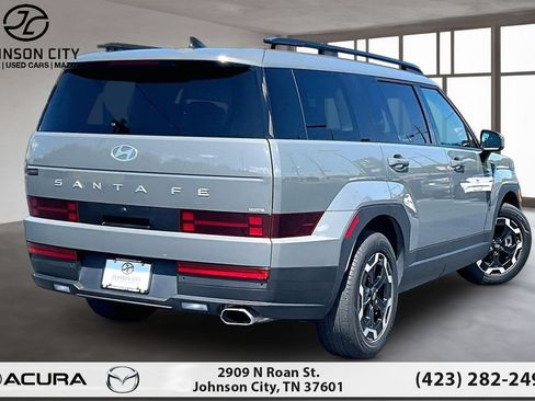 Used 2025 Hyundai Santa Fe SEL AWD/4WD image 2