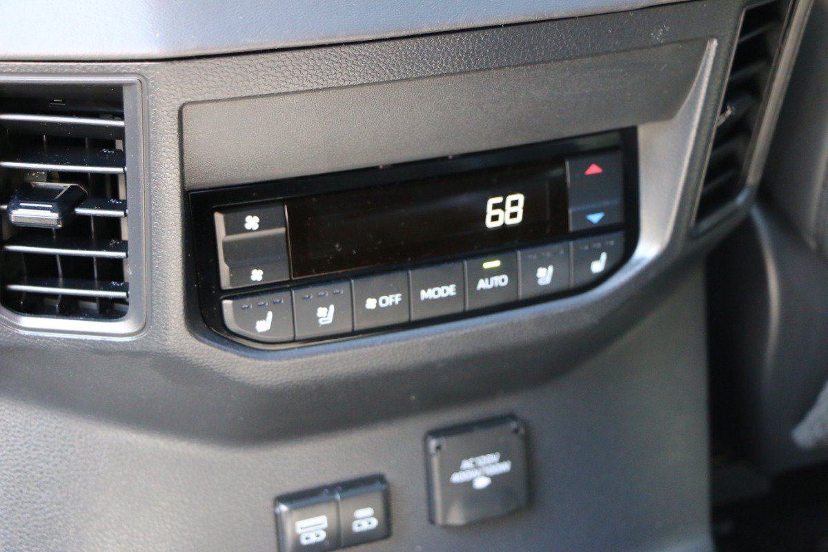 Used 2023 Toyota Sequoia Platinum AWD/4WD image 33