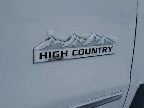 Used 2019 Chevrolet Silverado 2500 High Country image 6