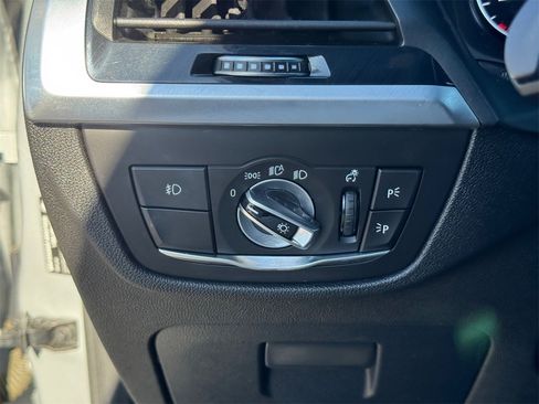 Used 2019 BMW X3 sDrive30i w/ Driving Assistance Package image 21