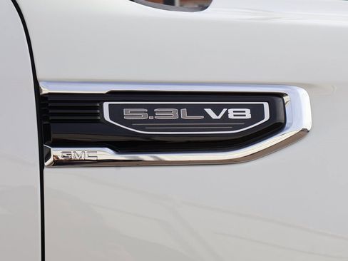 Certified 2022 GMC Sierra 1500 SLT image 9