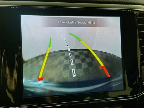 Used 2020 Jeep Grand Cherokee Altitude image 14