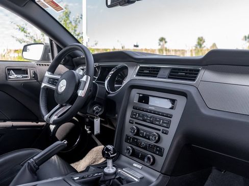 Used 2012 Ford Mustang GT Premium w/ Security Pkg RWD image 13