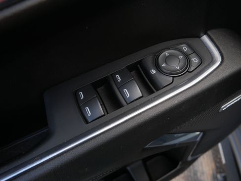Used 2024 Chevrolet Silverado 1500 LT Trail Boss w/ Convenience Package II AWD/4WD image 22