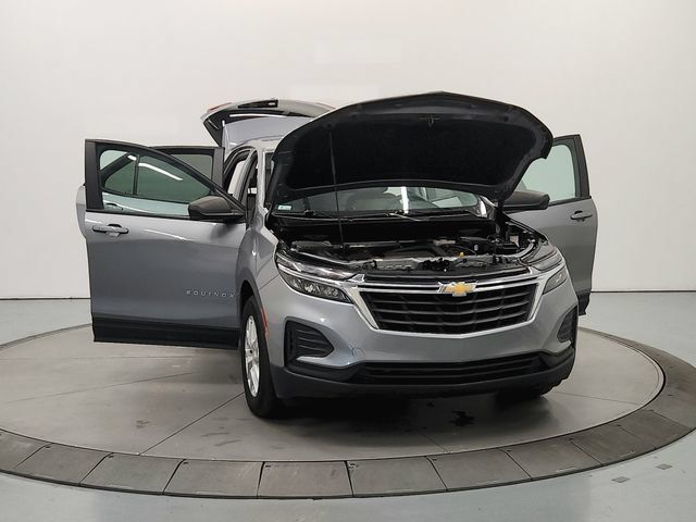 Used 2024 Chevrolet Equinox LS FWD image 11