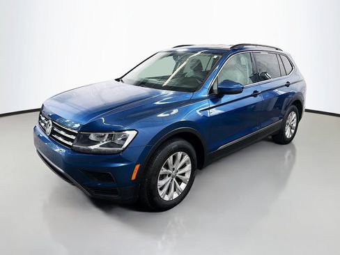 Used 2018 Volkswagen Tiguan SE w/ 3rd Row Seat Package AWD/4WD image 5