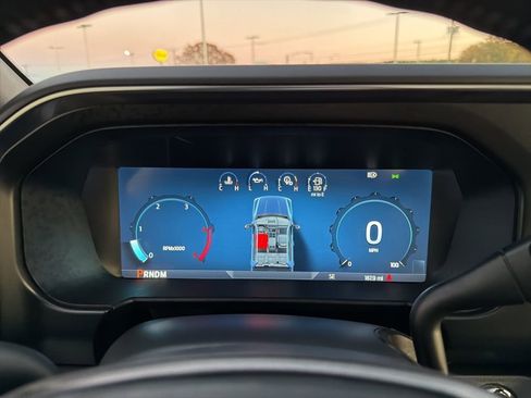 New 2026 Ford F250 Platinum w/ FX4 Off-Road Package image 29