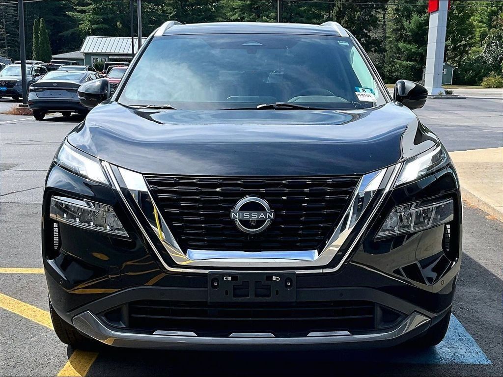 Used 2023 Nissan Rogue SL w/ SL Premium Package AWD/4WD image 2