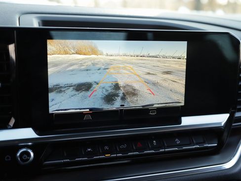 Used 2023 GMC Sierra 1500 SLT w/ SLT Convenience Package image 16