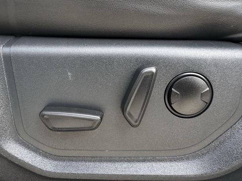 Certified 2024 Ford Expedition Max XLT image 28