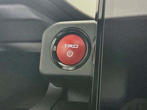 Certified 2026 Toyota 4Runner TRD Off-Road Premium w/ Tow Technology Package AWD/4WD image 21