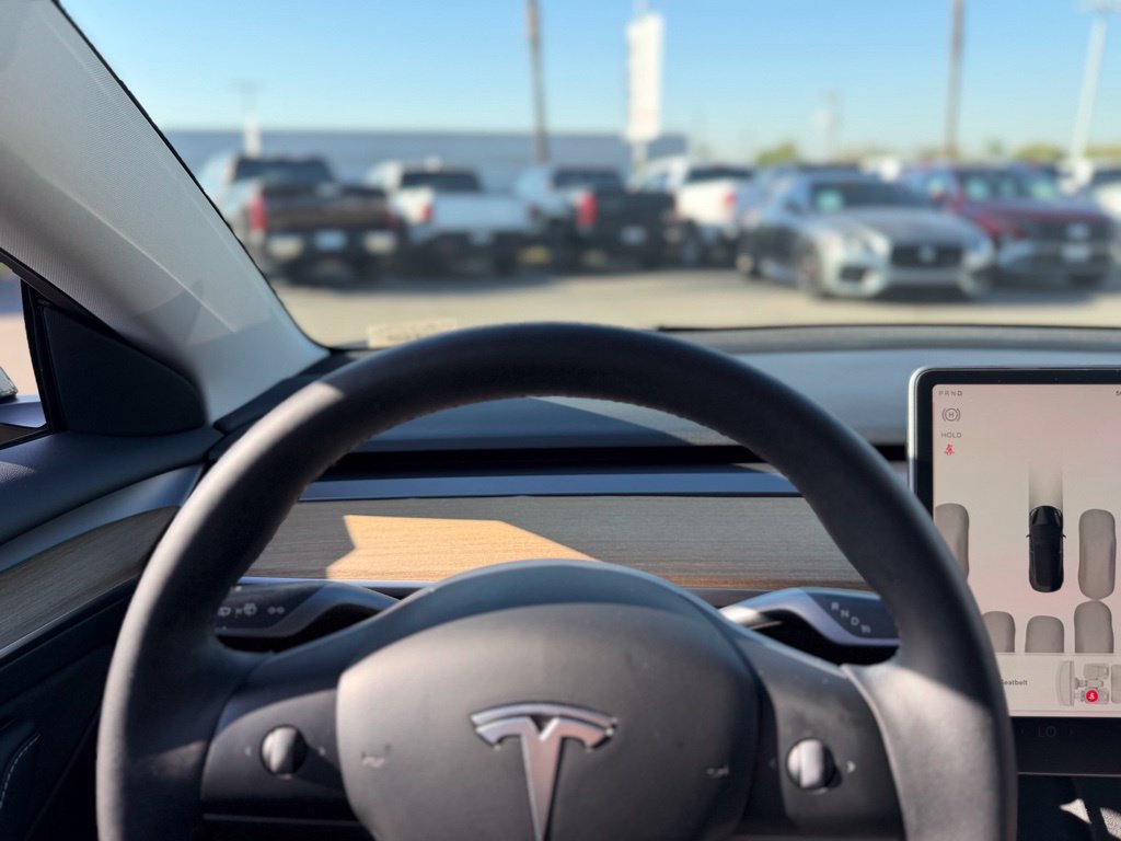 Used 2022 Tesla Model 3 RWD image 9