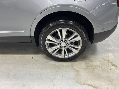 Used 2024 Cadillac XT5 Premium Luxury w/ Technology Package AWD/4WD image 32