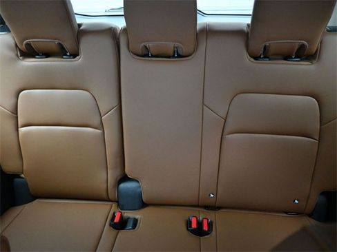 New 2026 Nissan Pathfinder Platinum image 16