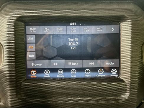 Used 2018 Jeep Wrangler Unlimited Sport S AWD/4WD image 19