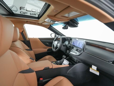 New 2025 Lexus ES 350 Premium SEDAN image 18
