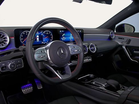 Used 2022 Mercedes-Benz CLA 250 image 20