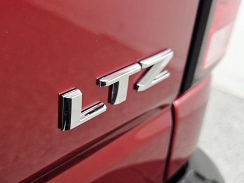 Used 2026 Chevrolet Silverado 2500 LTZ w/ LTZ Convenience Package AWD/4WD image 26