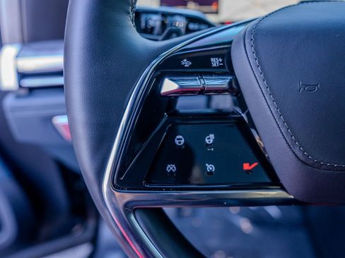 Used 2025 Cadillac Escalade IQ Luxury 2 image 6