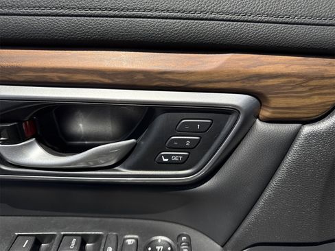 Used 2022 Honda CR-V Touring image 18