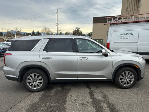 Used 2023 Hyundai Palisade SEL image 3