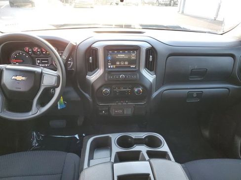 Used 2022 Chevrolet Silverado 2500 Custom w/ Custom Convenience Package image 15