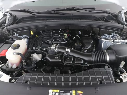 Used 2025 Jeep Grand Cherokee Limited image 15