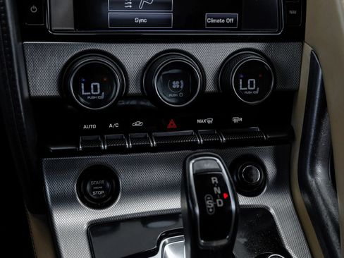 Used 2014 Jaguar F-TYPE Convertible RWD image 28