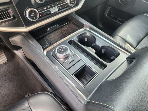 Used 2024 Ford Expedition Max XLT RWD image 19