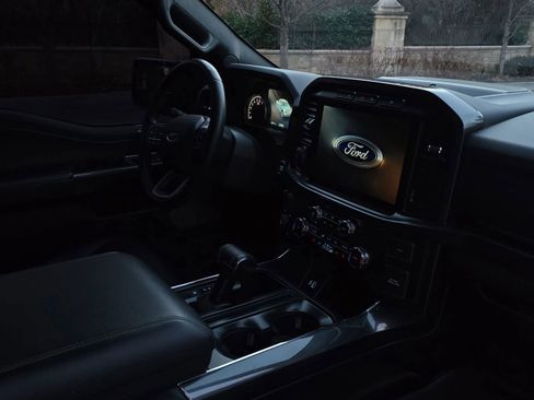 Used 2022 Ford F150 XLT w/ Equipment Group 302A High image 17