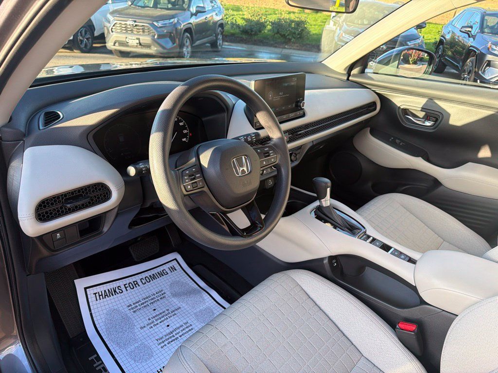 Used 2024 Honda HR-V LX image 25