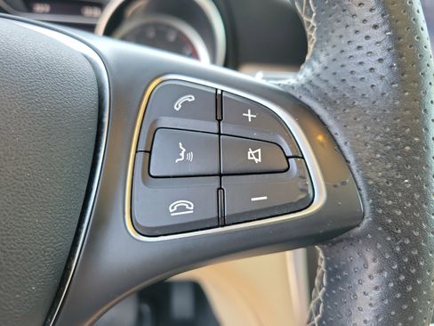 Used 2019 Mercedes-Benz GLA 250 4MATIC image 15