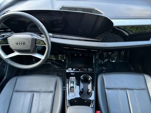 Used 2025 Audi Q6 e-tron Premium w/ Convenience Package image 3