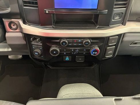 Used 2025 Ford F250 XLT AWD/4WD image 20