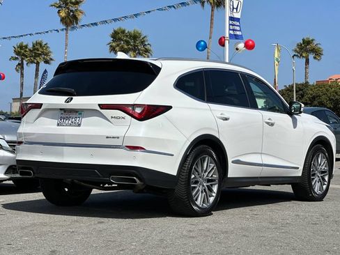 Used 2022 Acura MDX w/ Advance Package AWD/4WD image 4